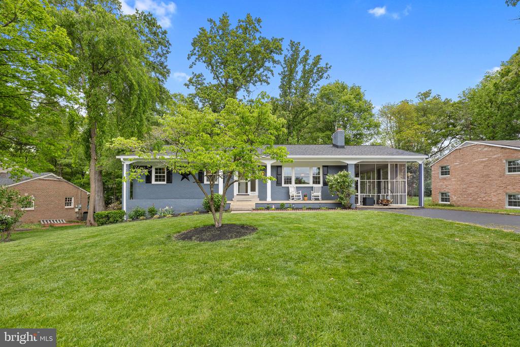 4324 JACKSON PLACE