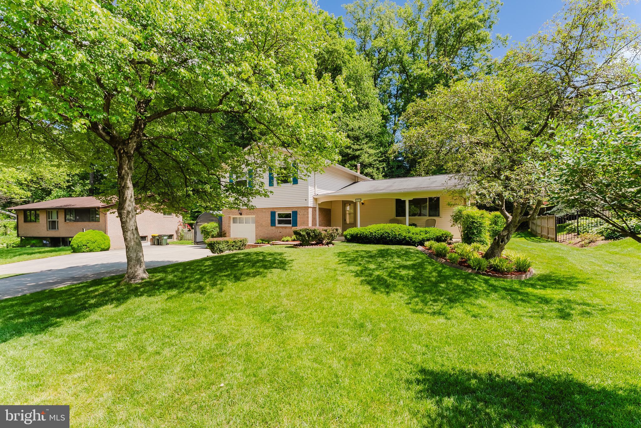 4911 WYCLIFF LANE
