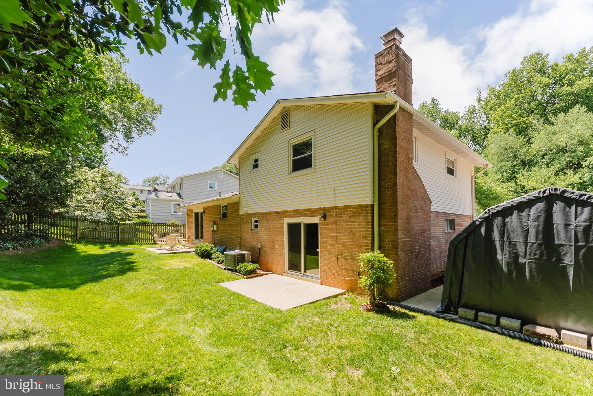 4911 WYCLIFF LANE