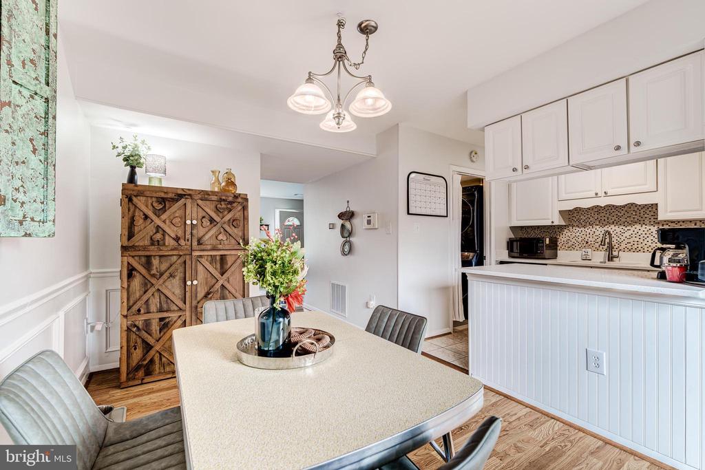 4353 ENSBROOK LANE