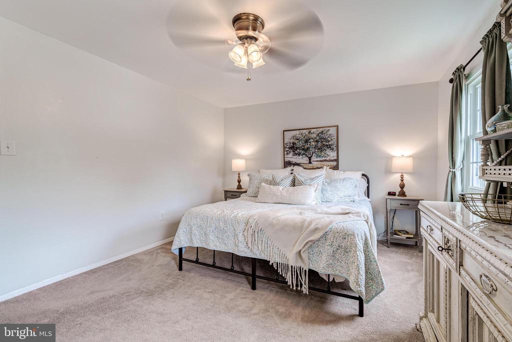 4353 ENSBROOK LANE
