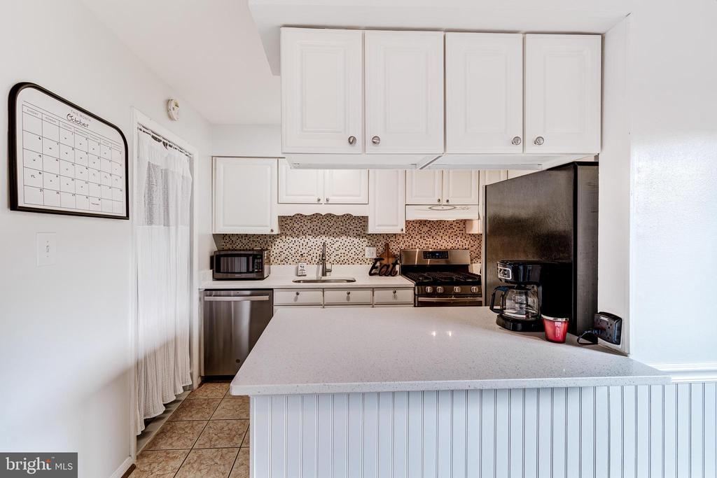 4353 ENSBROOK LANE