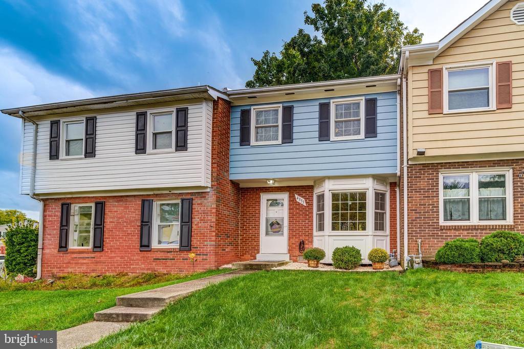 4353 ENSBROOK LANE