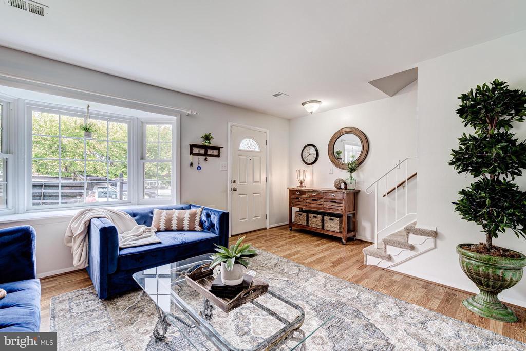 4353 ENSBROOK LANE