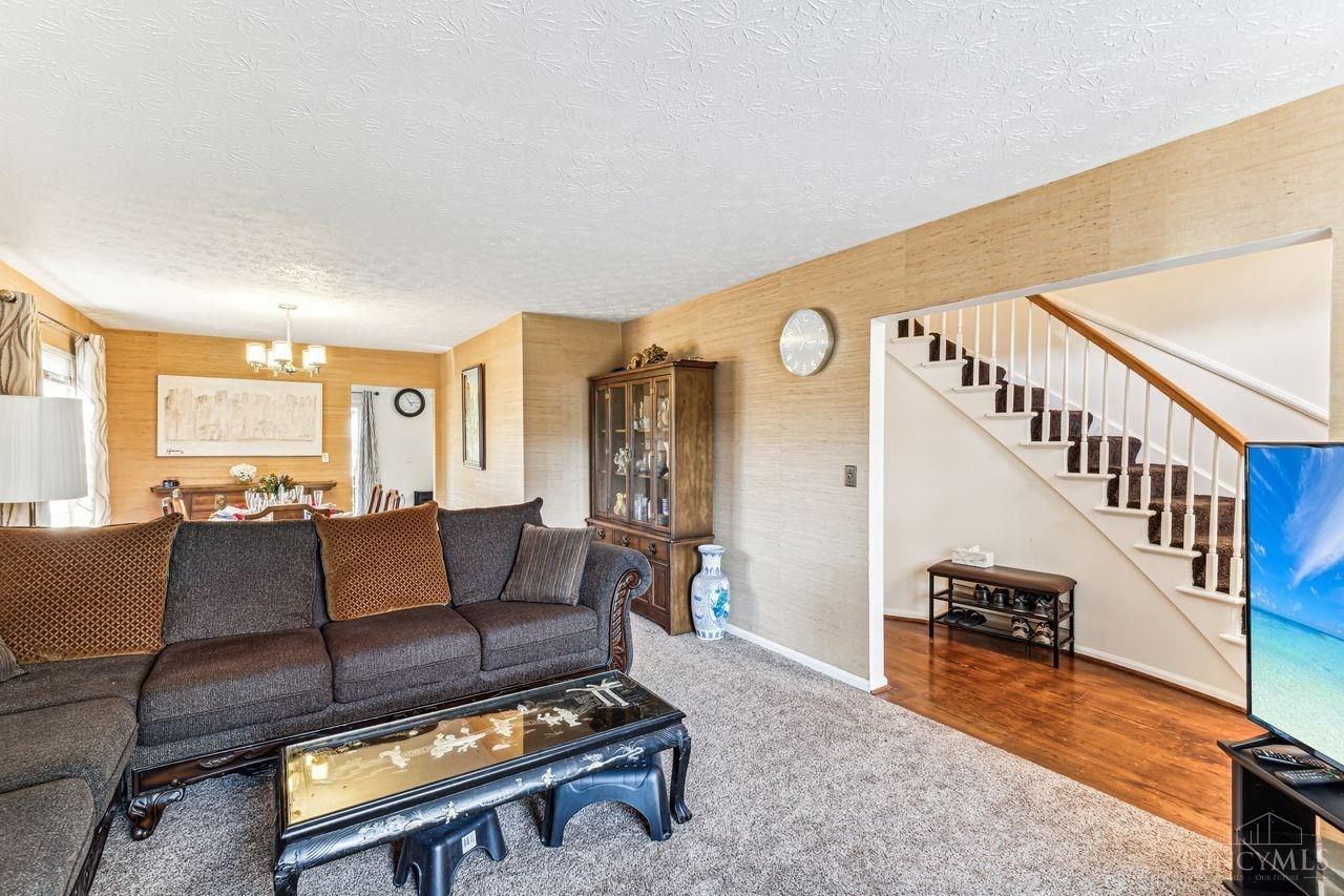 28 Twin Lakes Drive