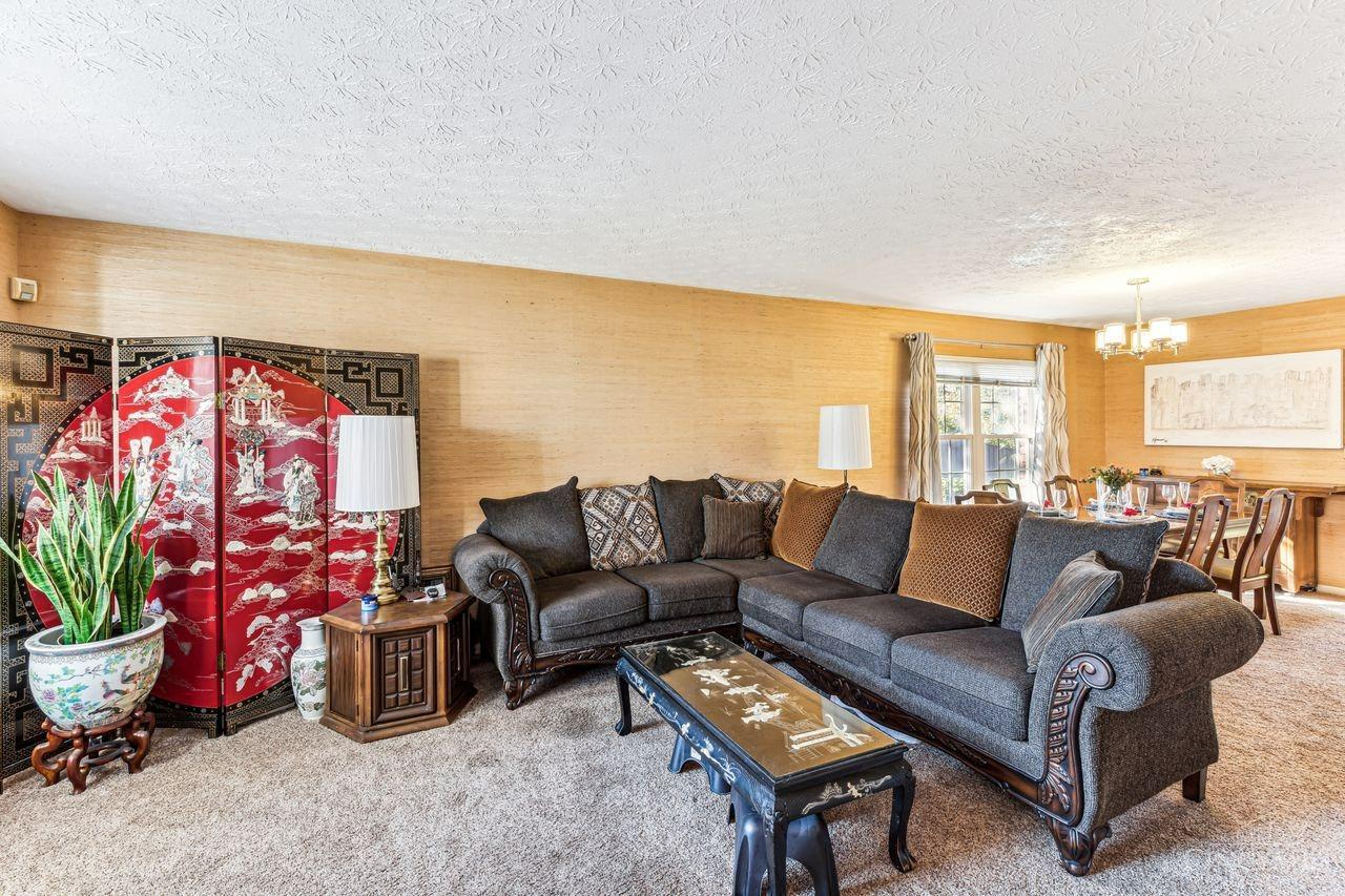 28 Twin Lakes Drive