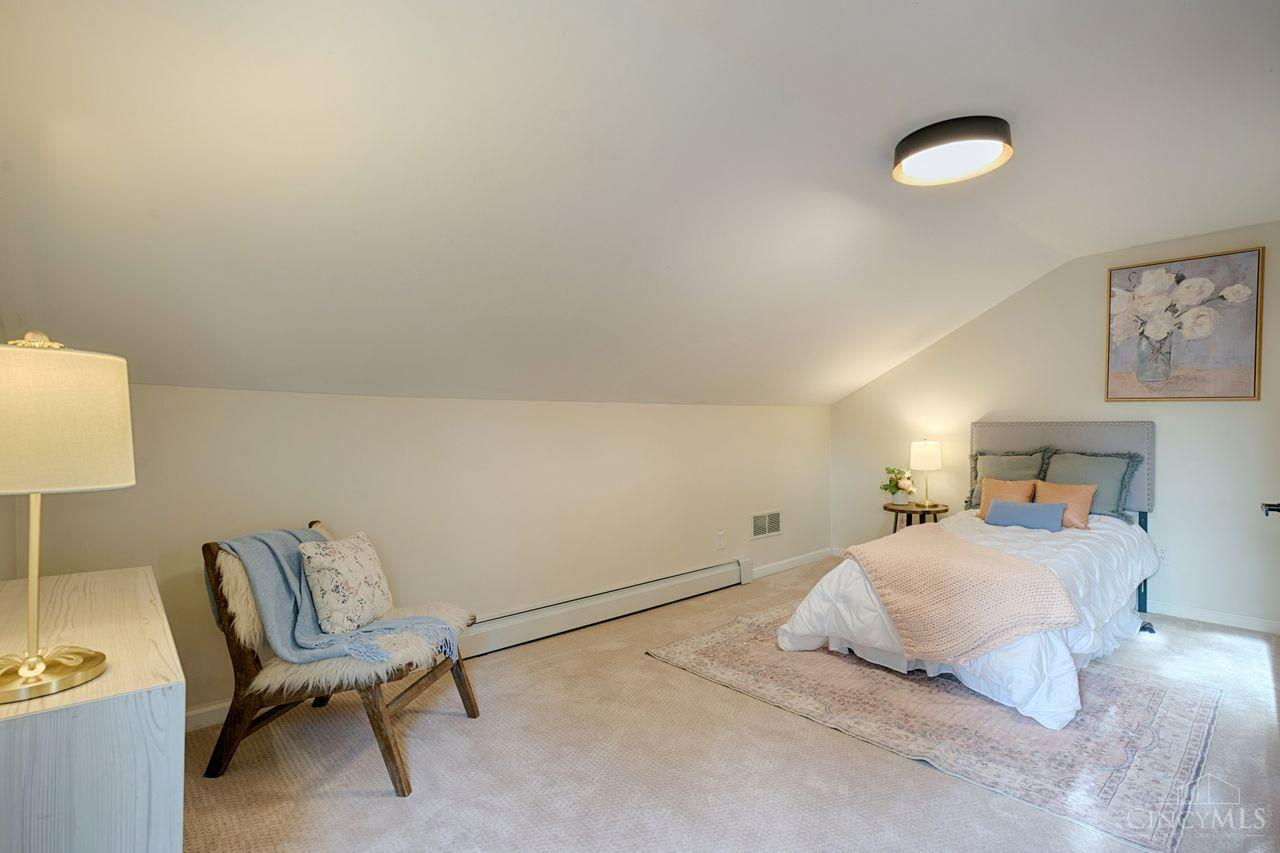 6008 Winnetka Drive