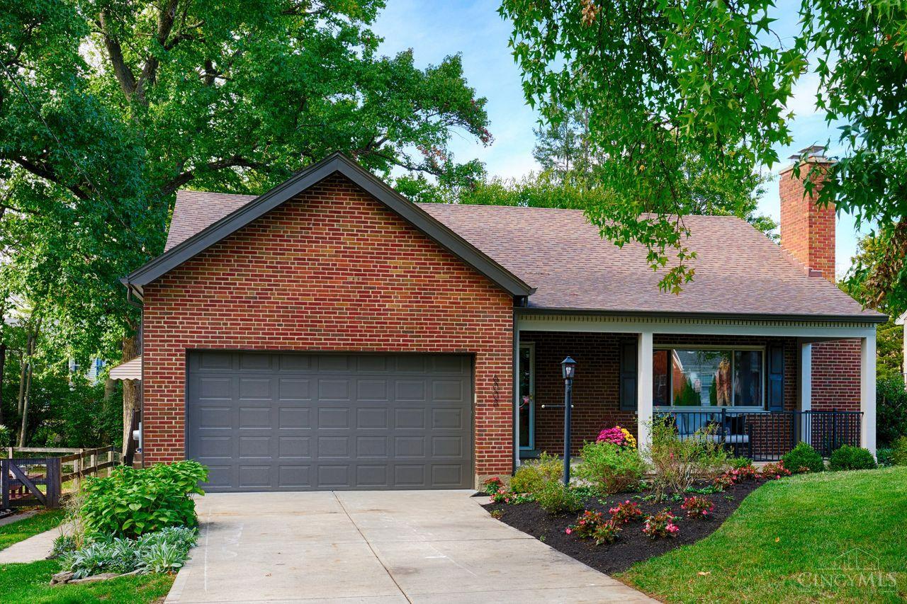 6008 Winnetka Drive