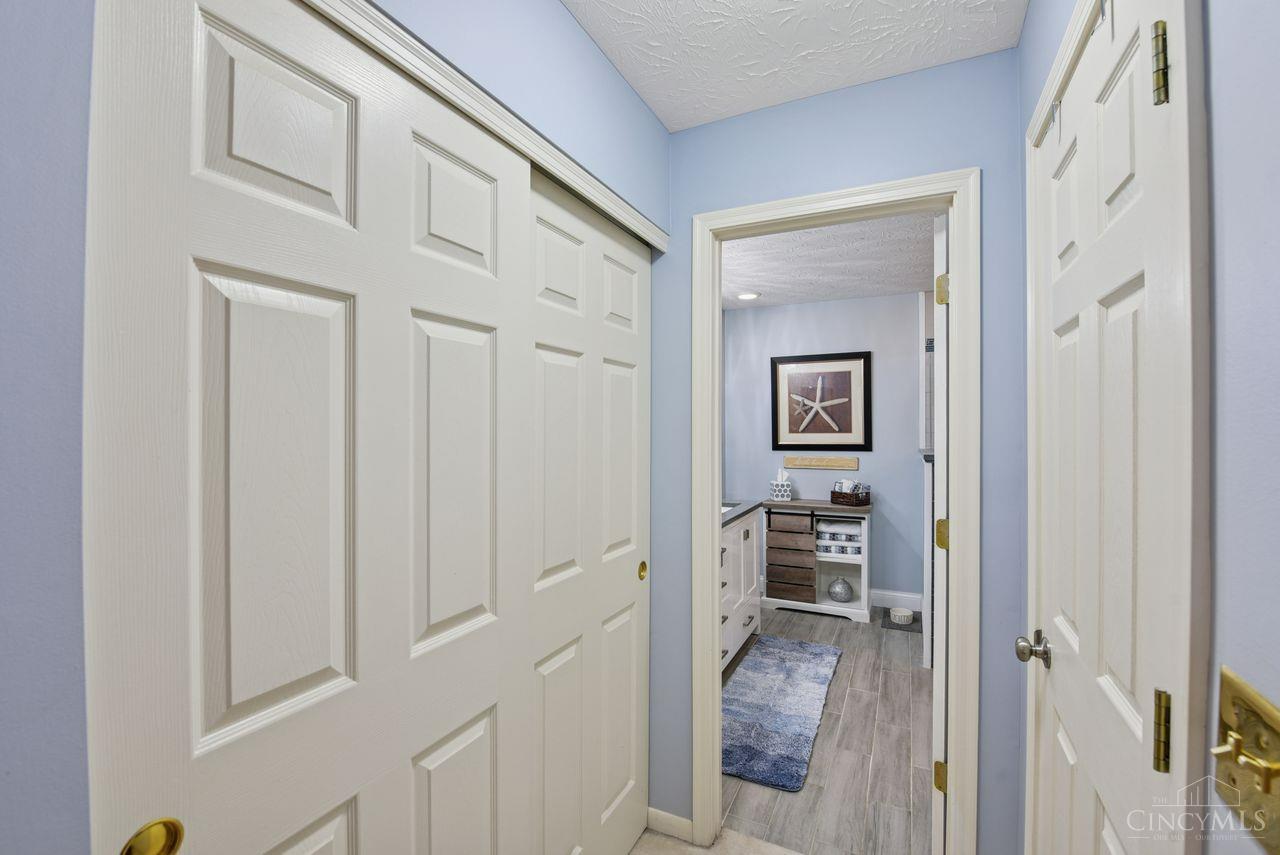 2474 Walnutview Court