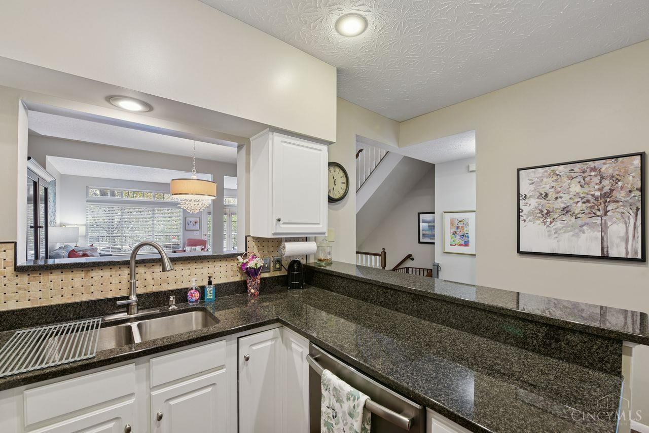 2474 Walnutview Court