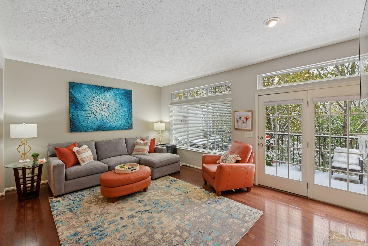 2474 Walnutview Court