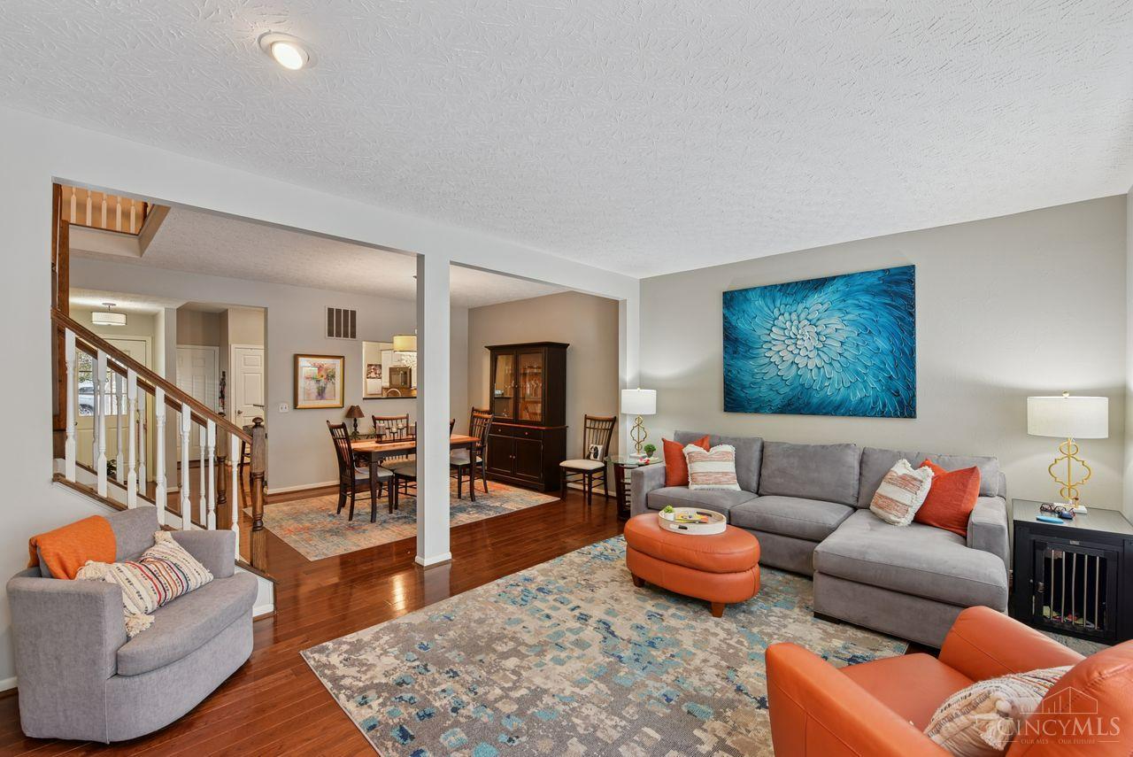 2474 Walnutview Court