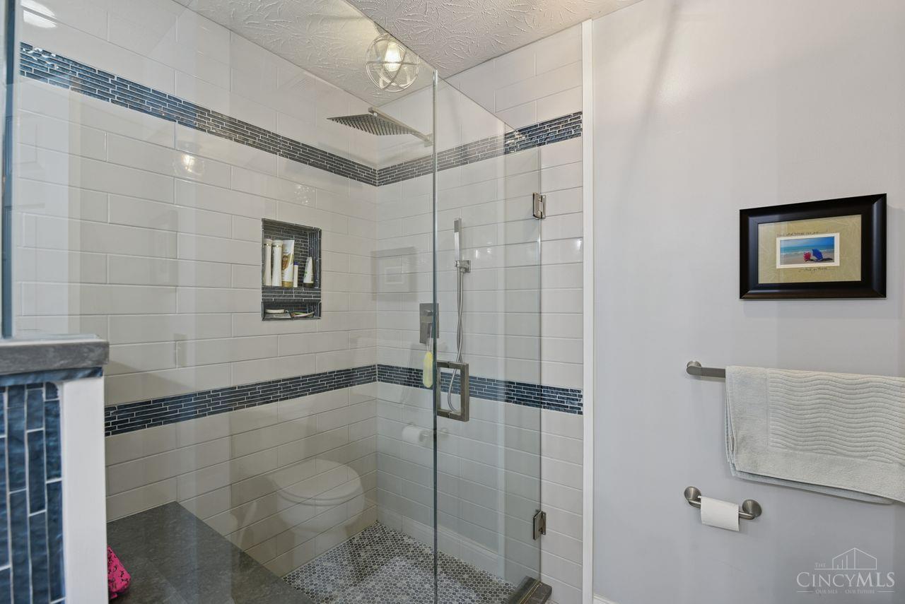 2474 Walnutview Court