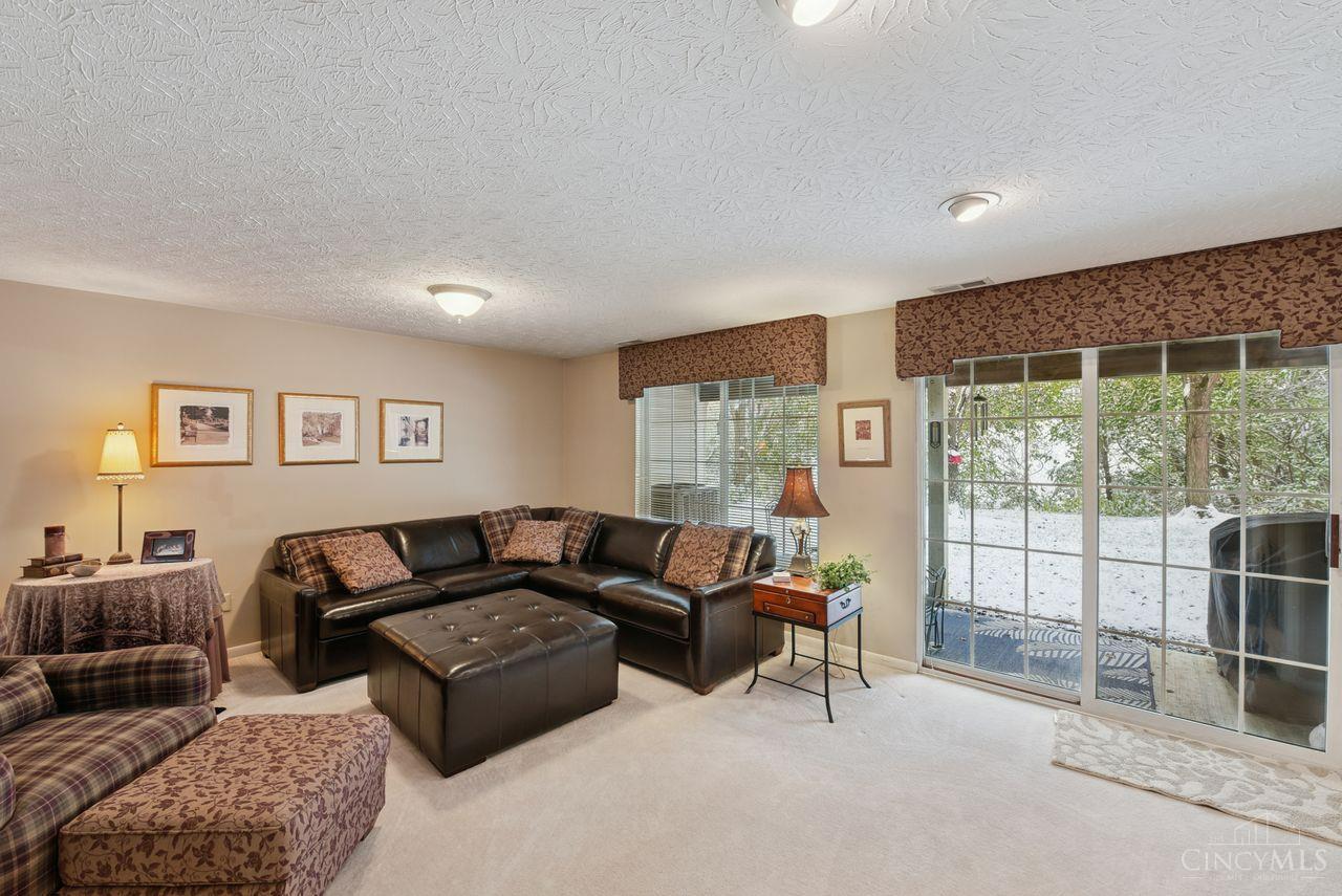 2474 Walnutview Court