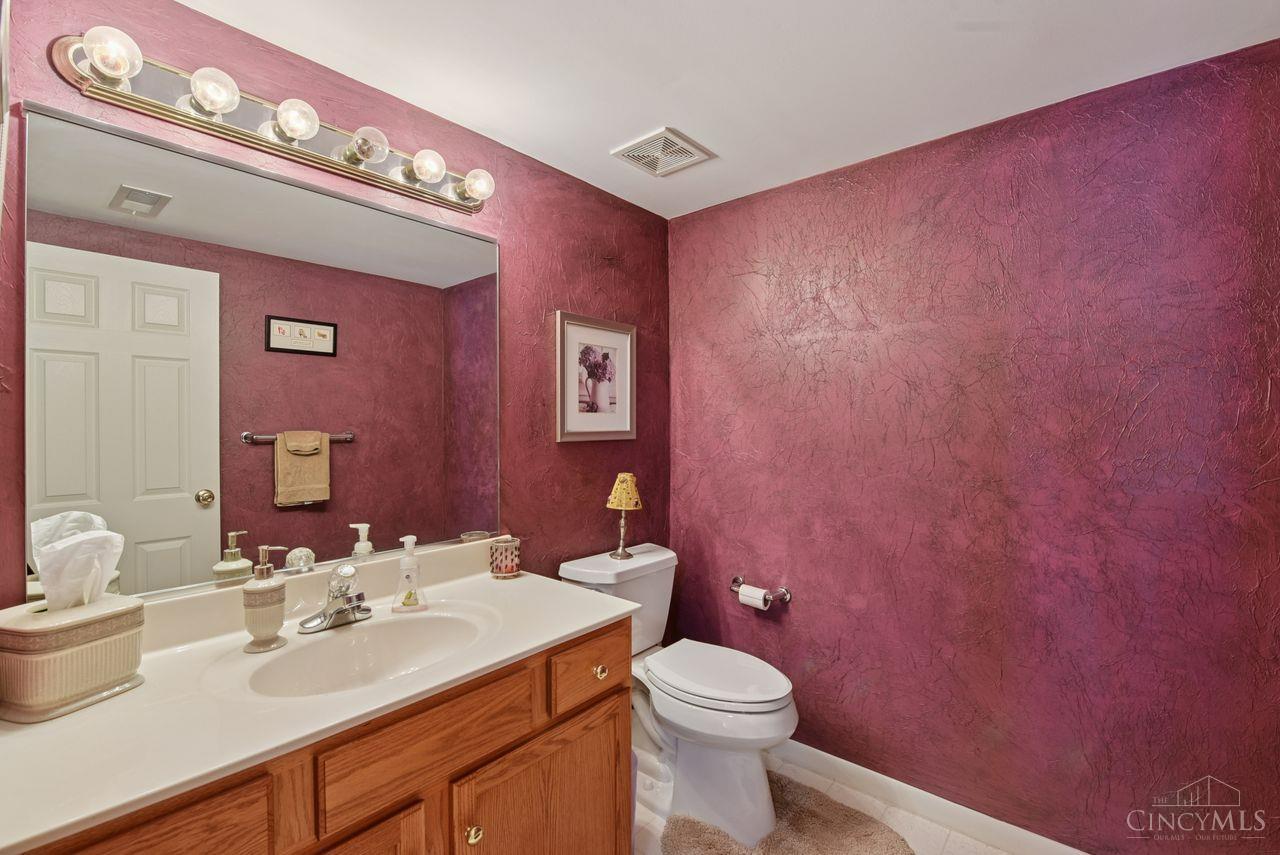 2474 Walnutview Court