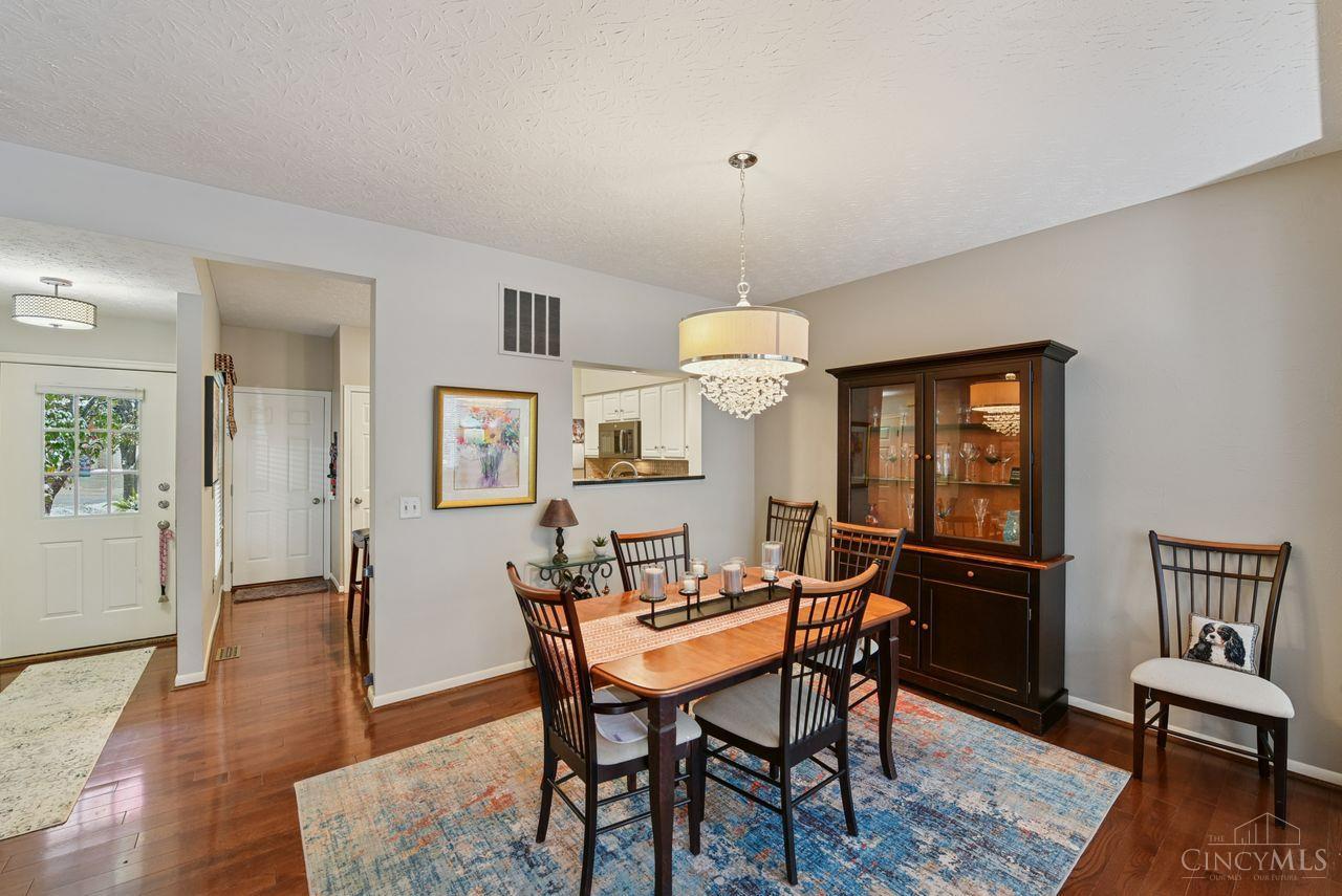 2474 Walnutview Court