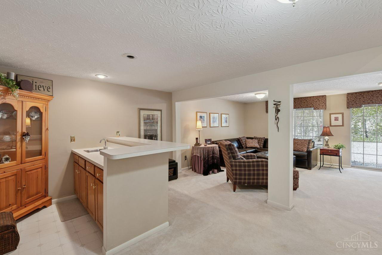 2474 Walnutview Court