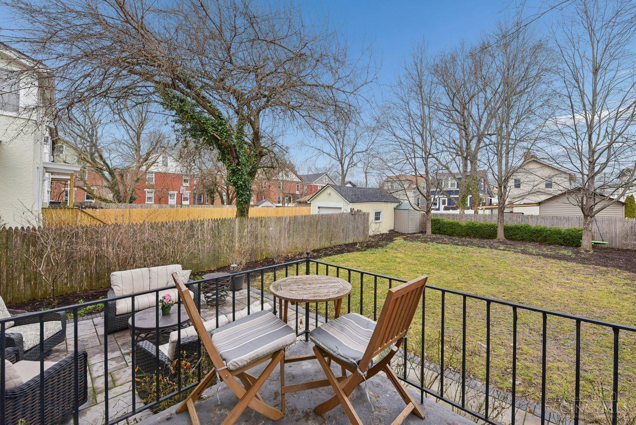 2844 Markbreit Avenue