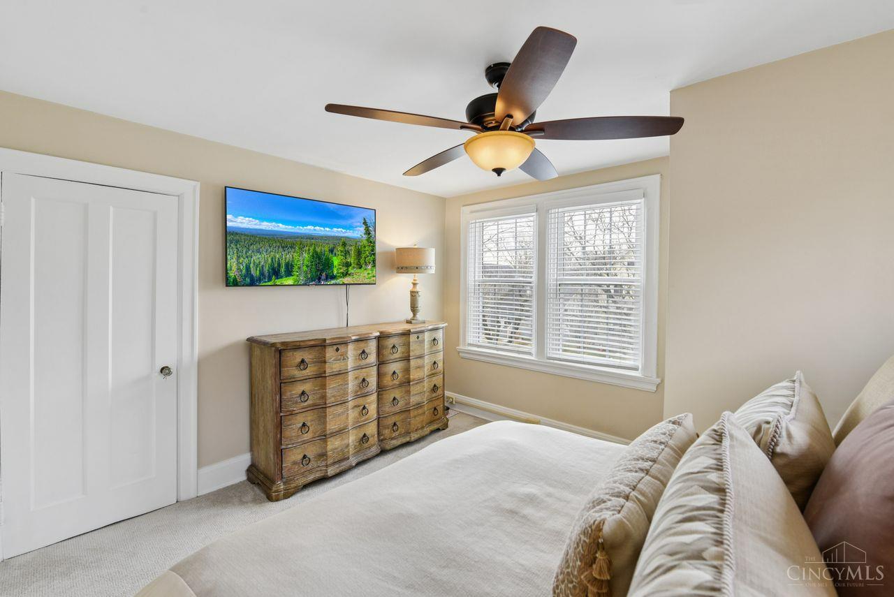 2844 Markbreit Avenue