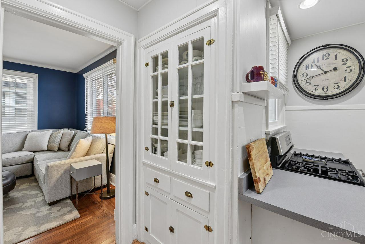 2844 Markbreit Avenue