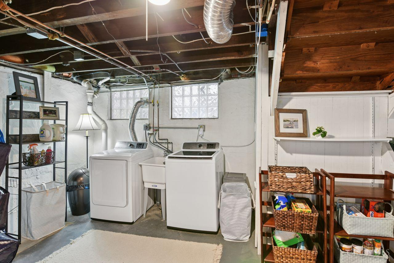 2844 Markbreit Avenue