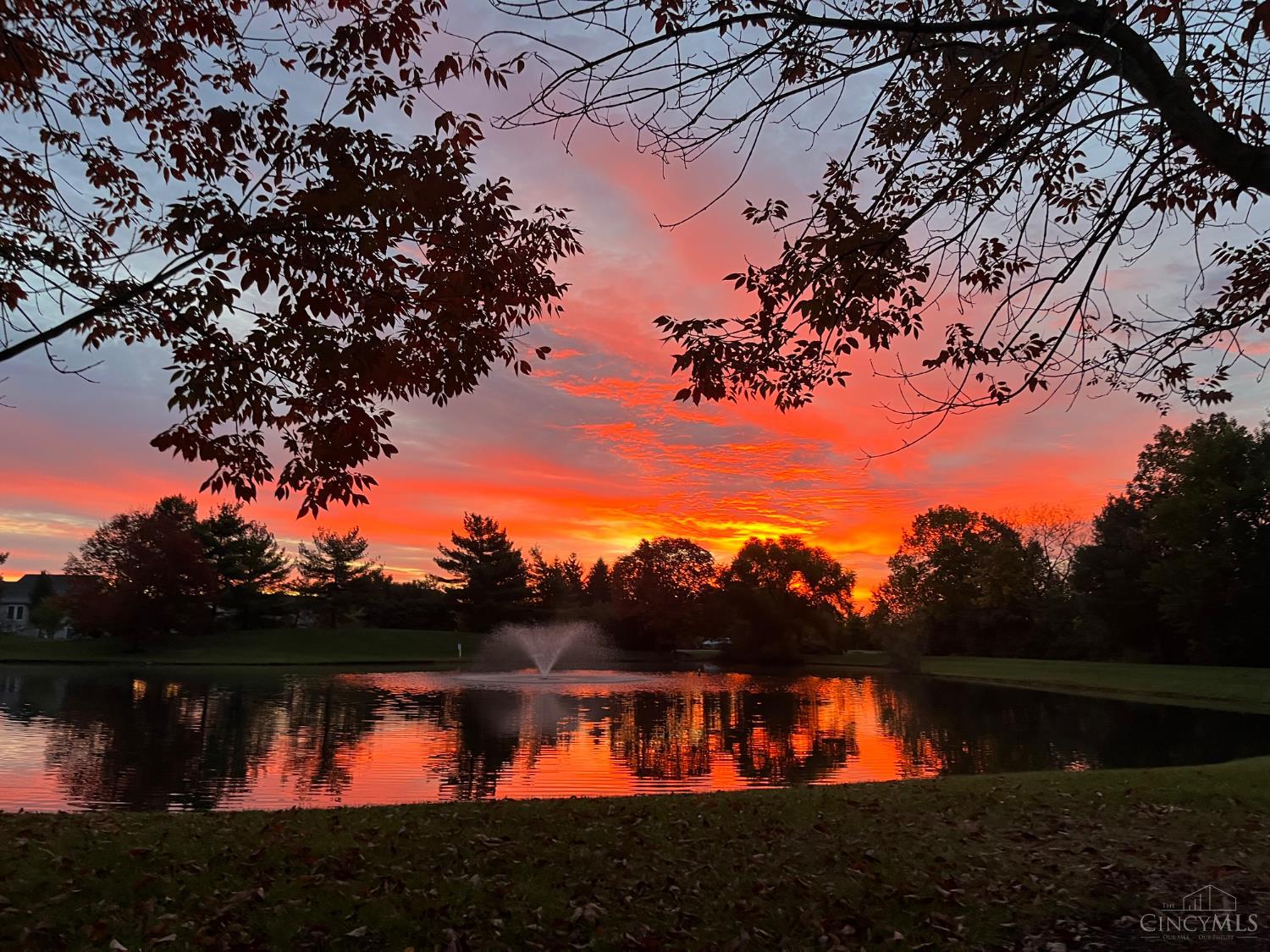 4189 Lakeknoll Drive