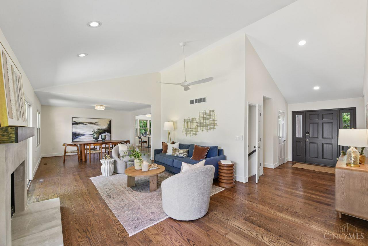 6149 Saint Regis Drive