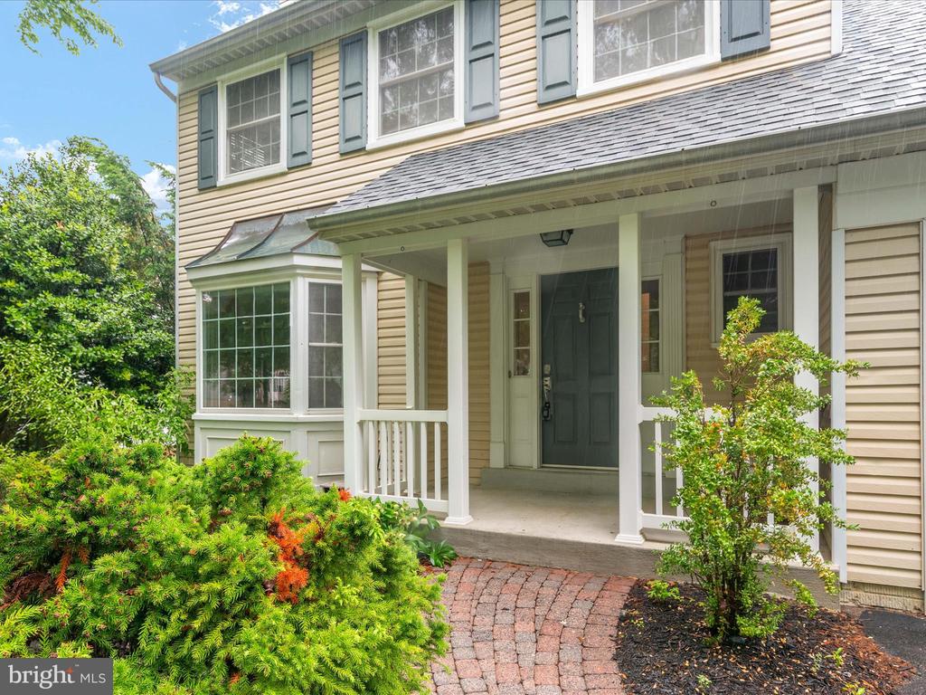 2324 NANTUCKET DRIVE