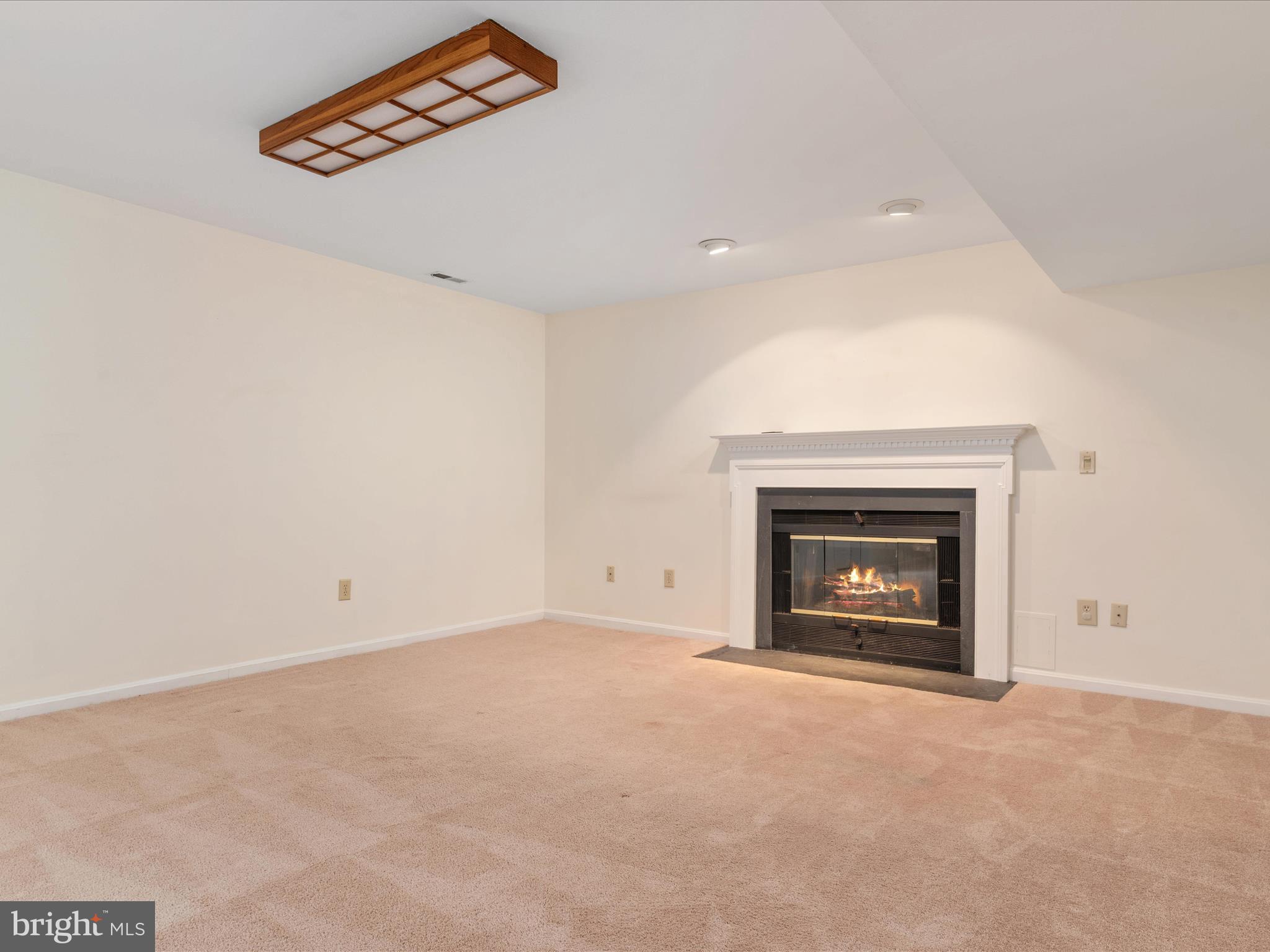 2324 NANTUCKET DRIVE