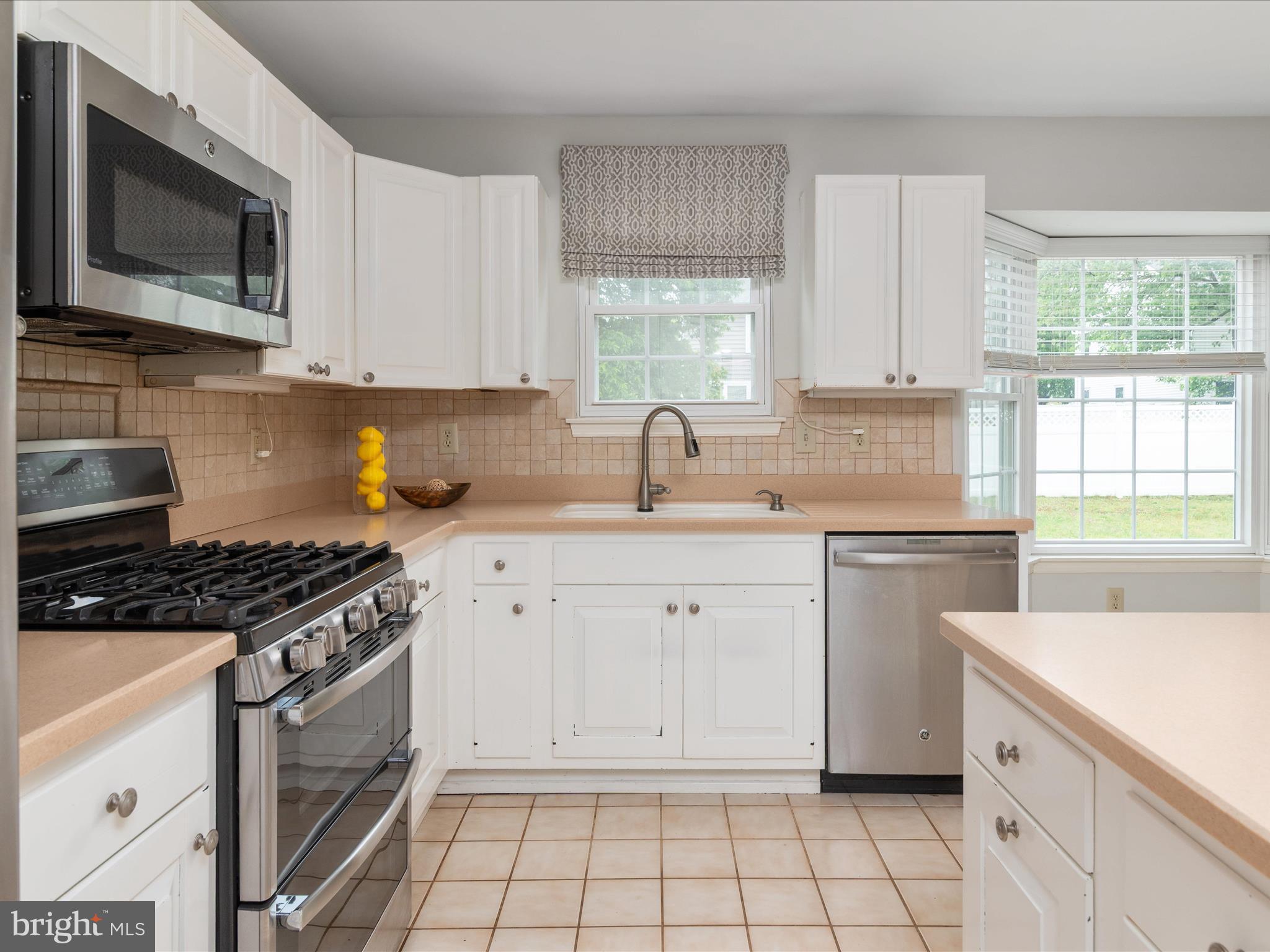 2324 NANTUCKET DRIVE