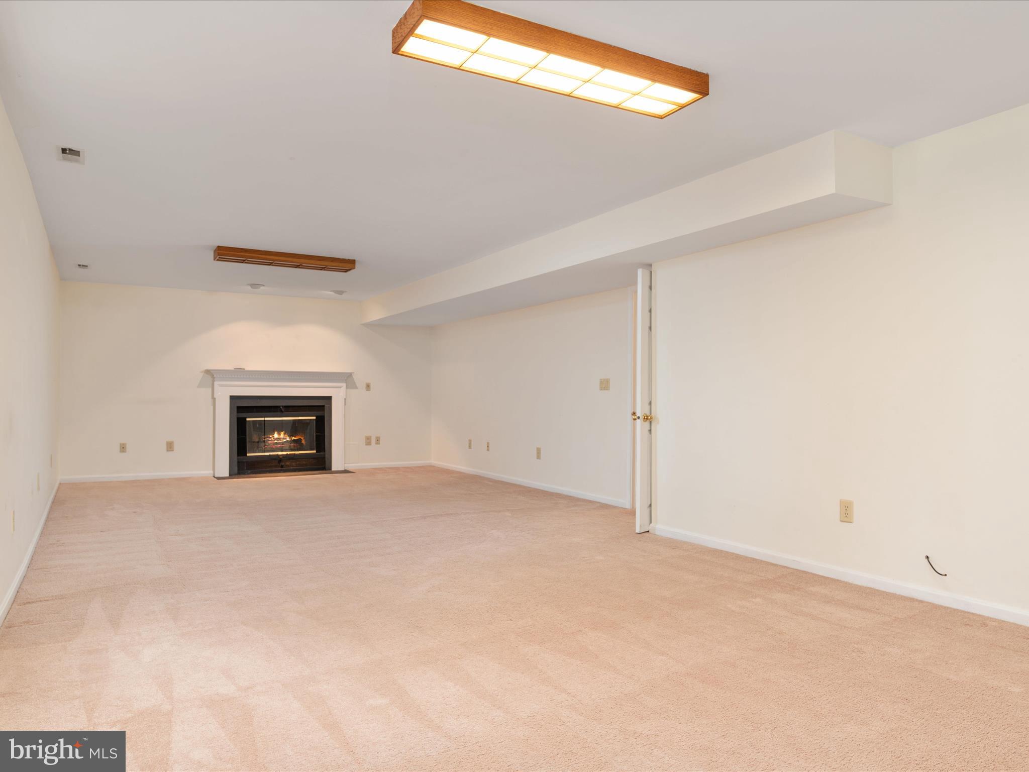 2324 NANTUCKET DRIVE