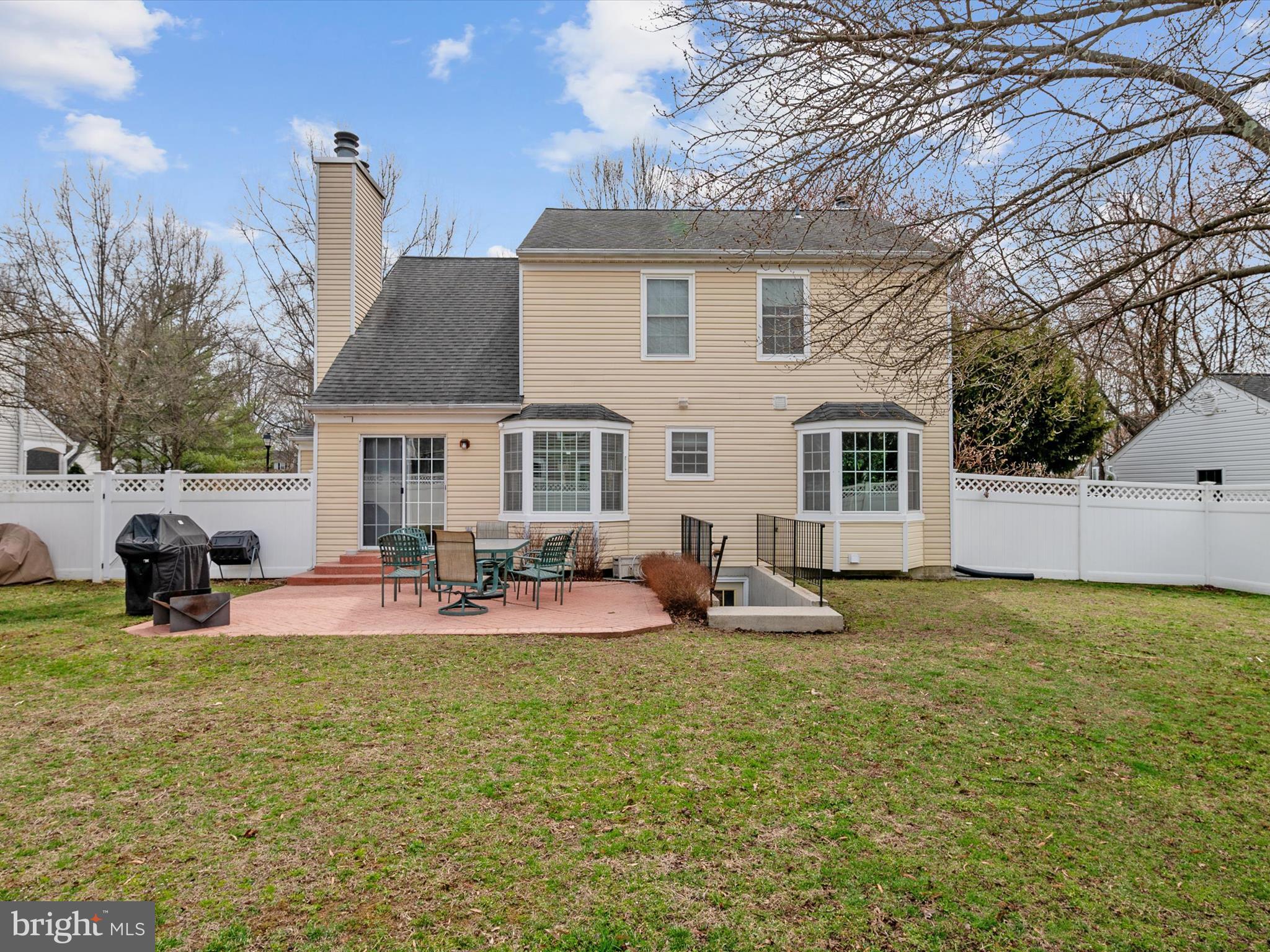 2324 NANTUCKET DRIVE