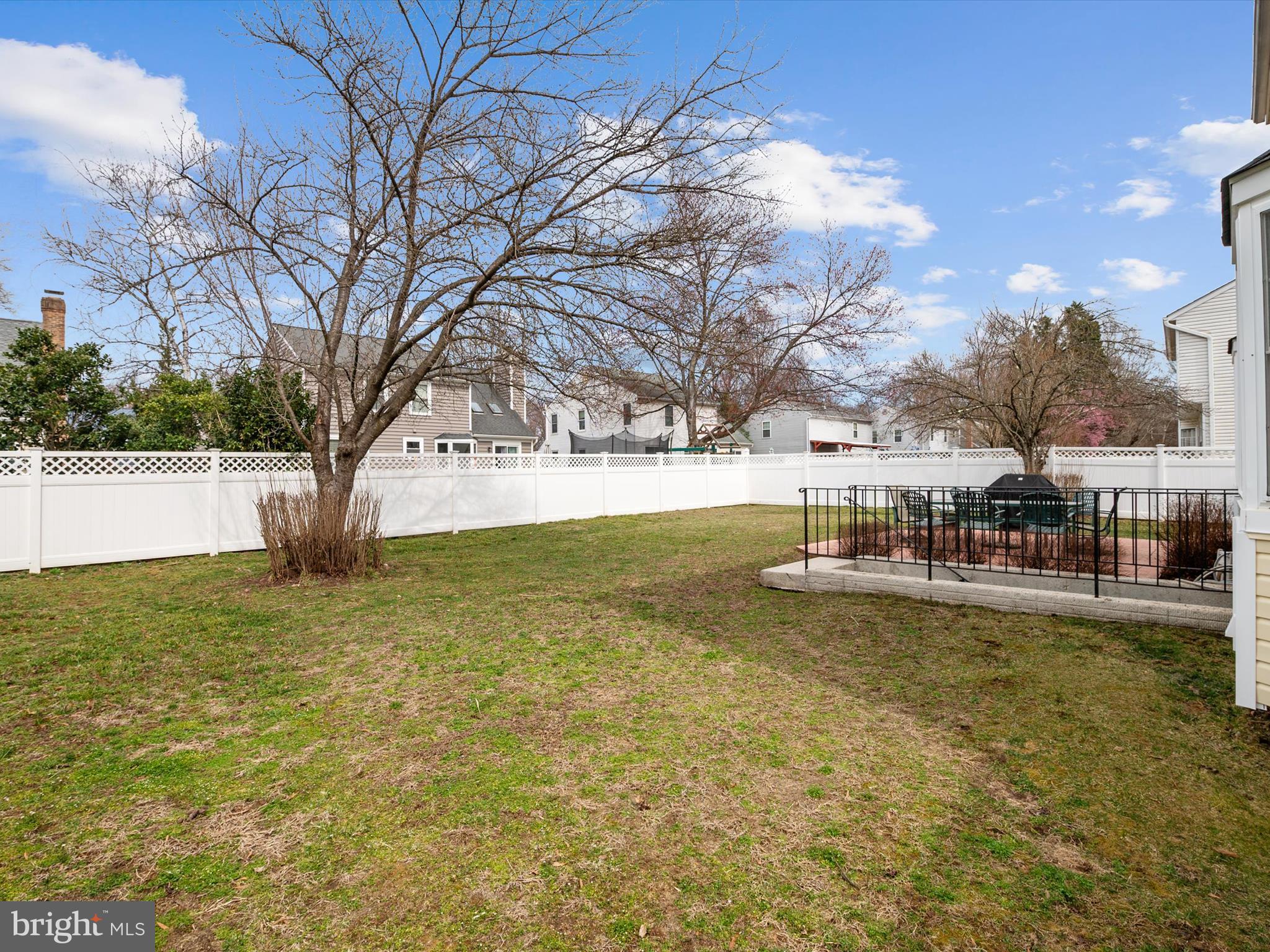2324 NANTUCKET DRIVE