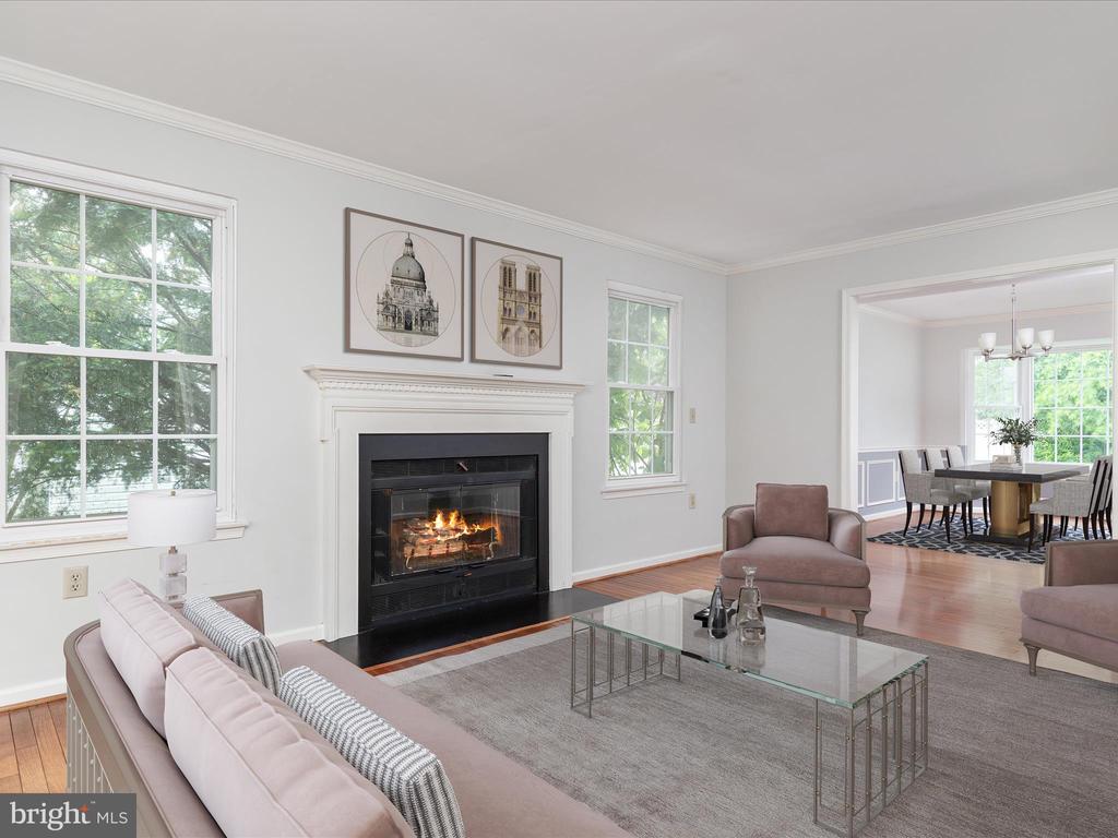2324 NANTUCKET DRIVE
