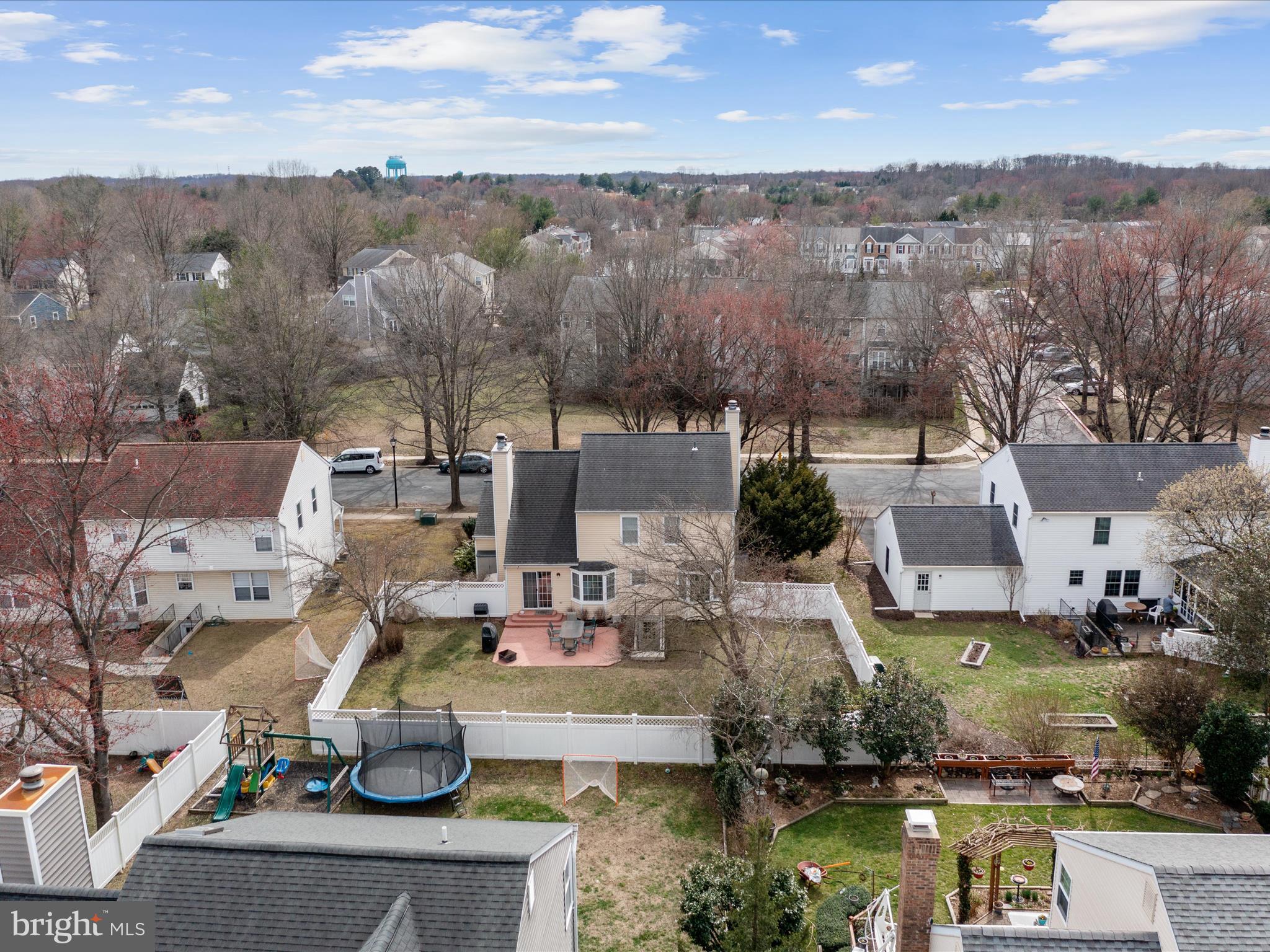 2324 NANTUCKET DRIVE