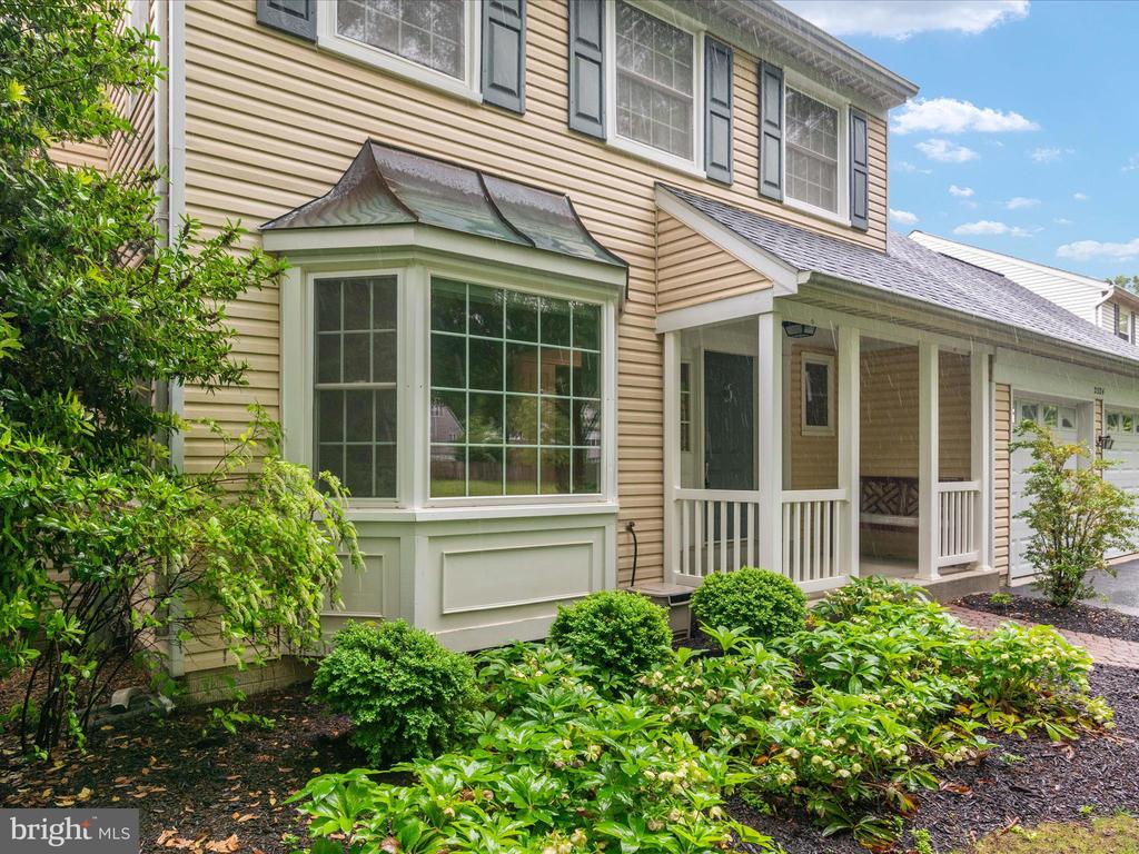 2324 NANTUCKET DRIVE