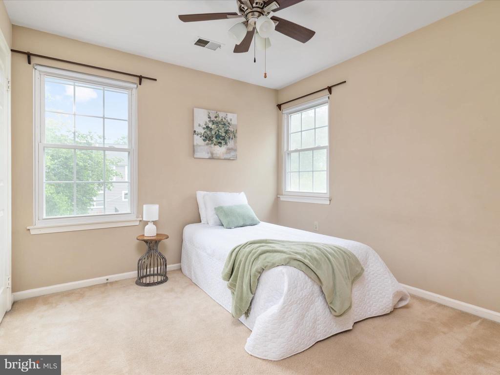 2324 NANTUCKET DRIVE