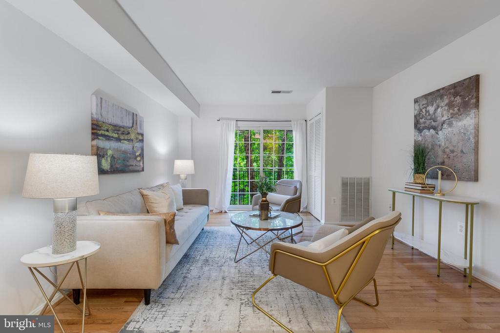 2050 N CALVERT STREET Unit: 104