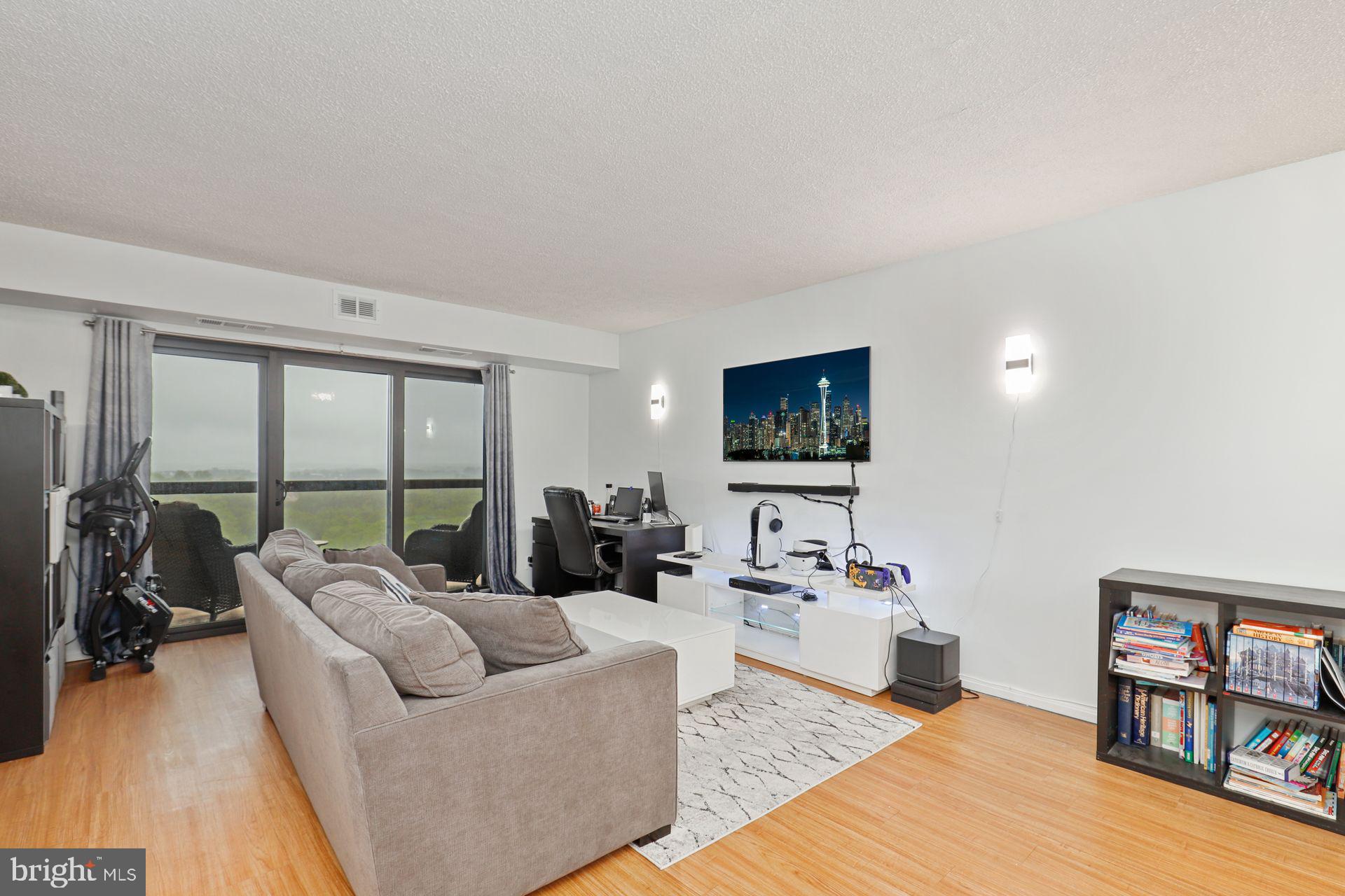 307 YOAKUM PARKWAY 1604