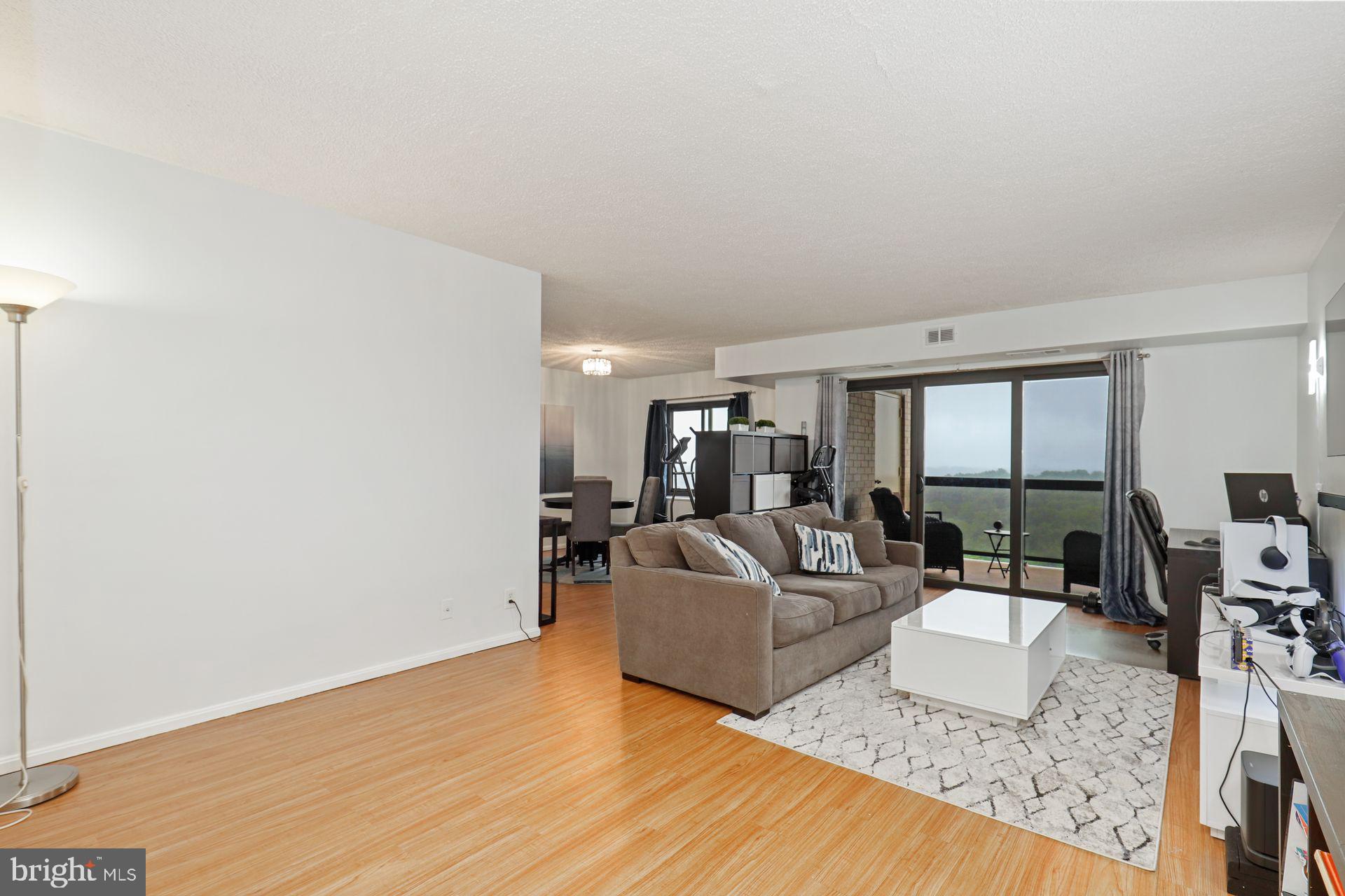 307 YOAKUM PARKWAY 1604