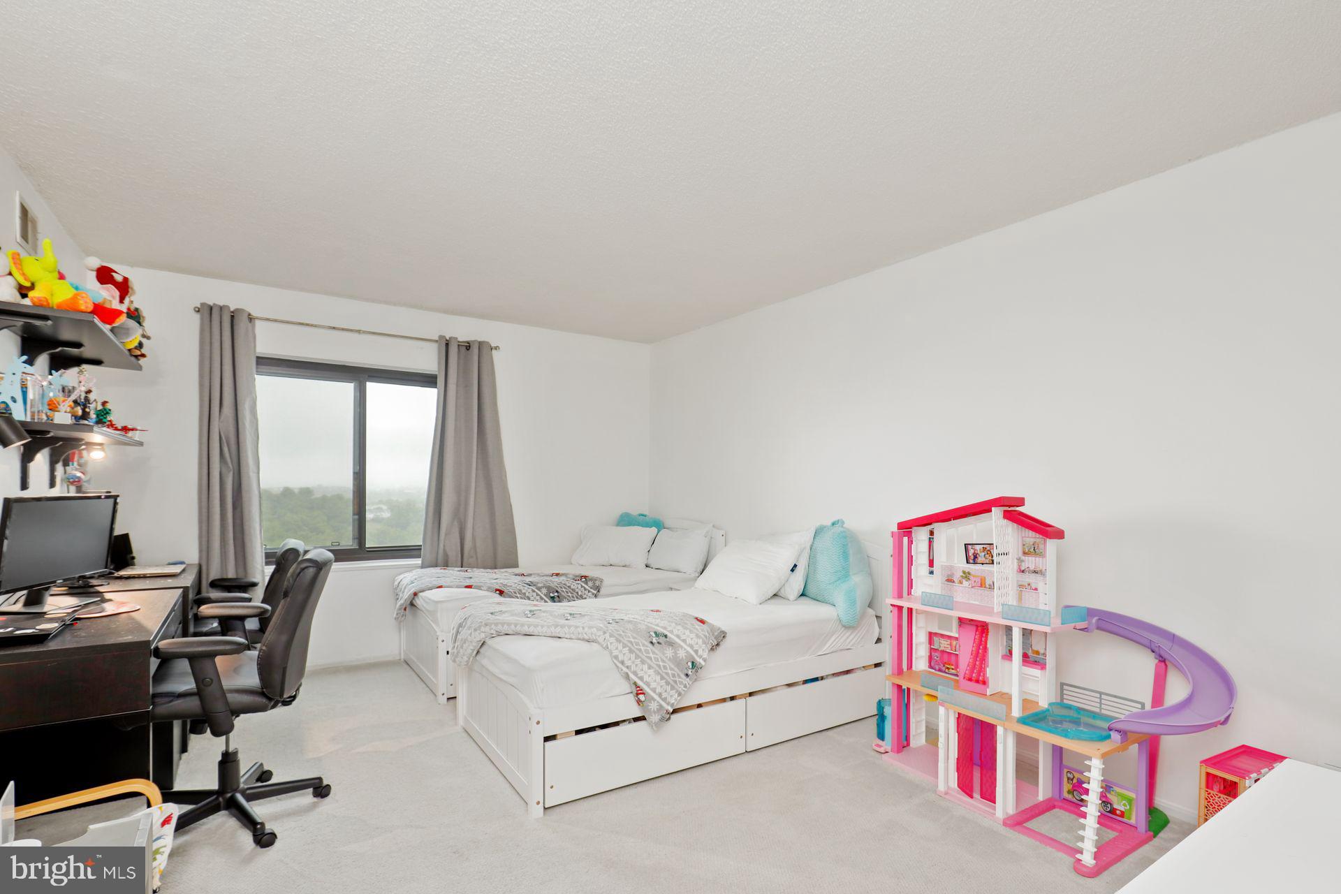 307 YOAKUM PARKWAY 1604