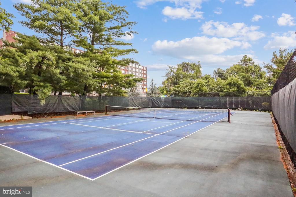 5500 HOLMES RUN PARKWAY 412