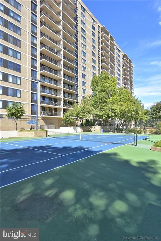 5500 HOLMES RUN PARKWAY 412