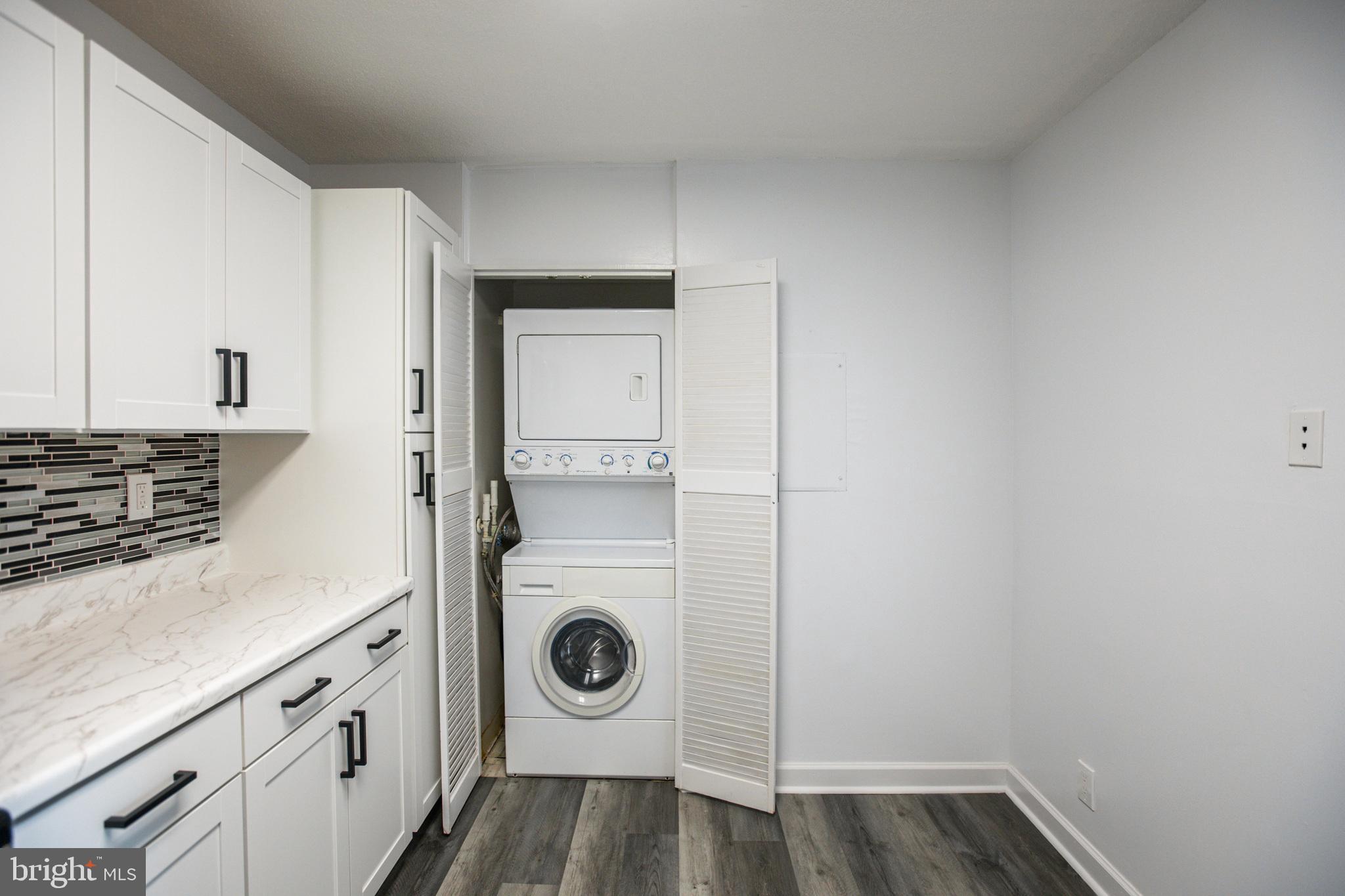 205 YOAKUM PARKWAY 1015