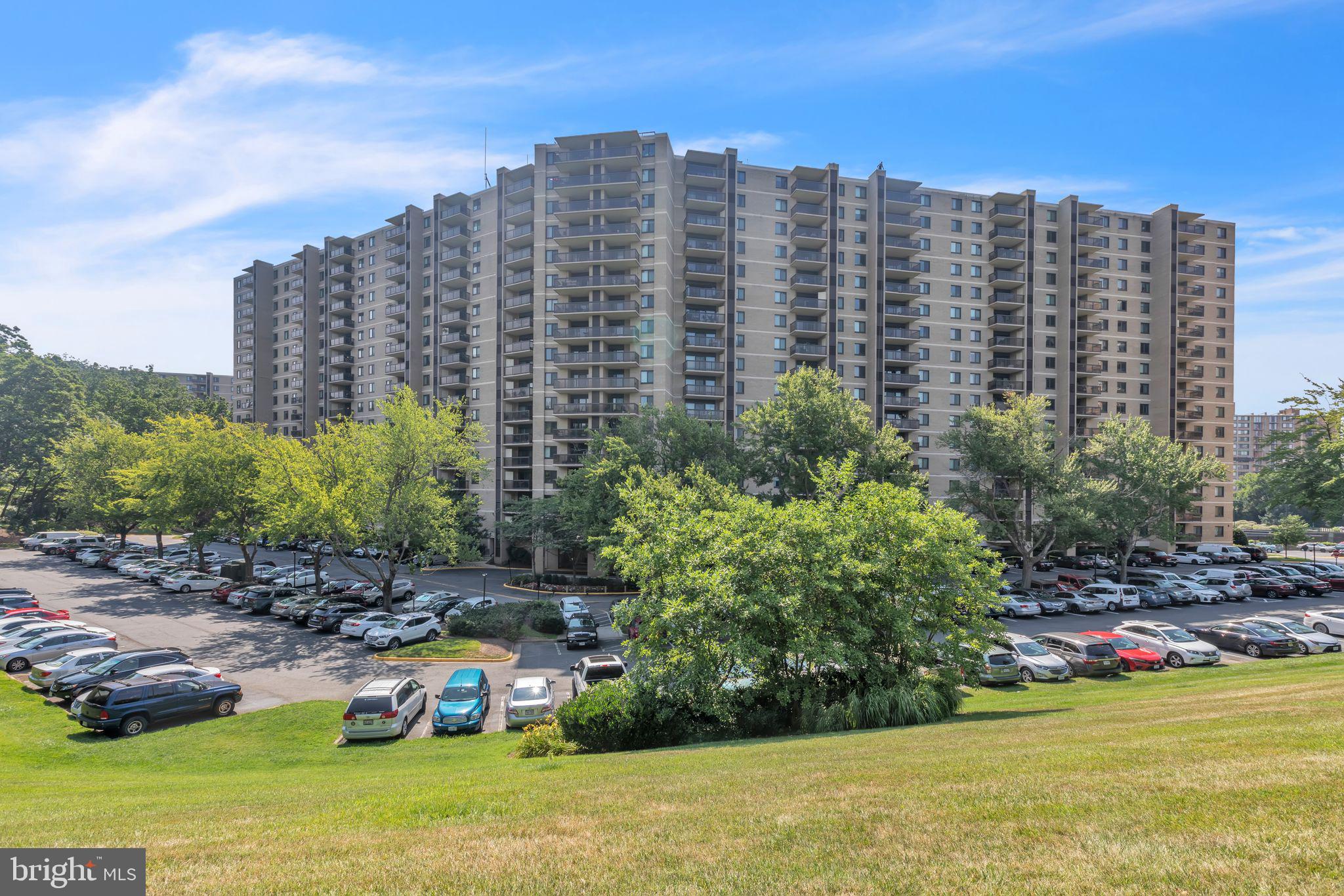 205 YOAKUM PARKWAY 1015