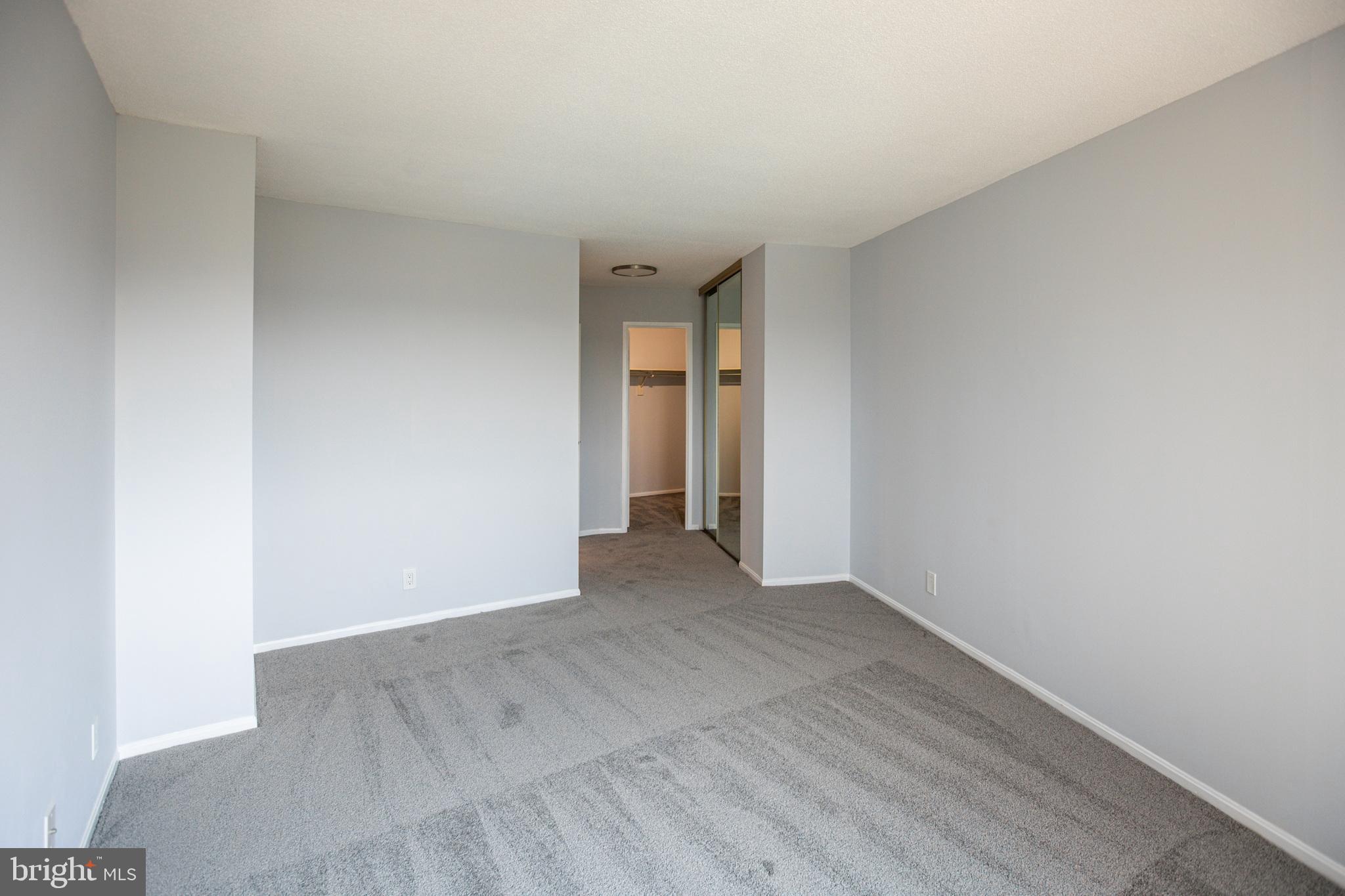 205 YOAKUM PARKWAY 1015