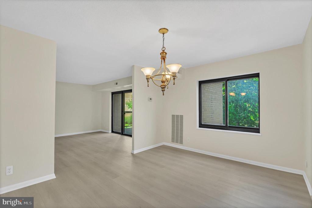 309 YOAKUM PARKWAY 308