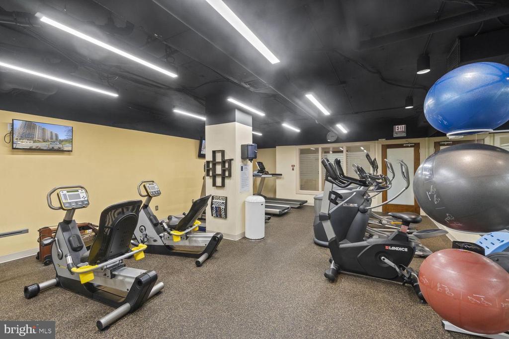 5500 HOLMES RUN PARKWAY 402