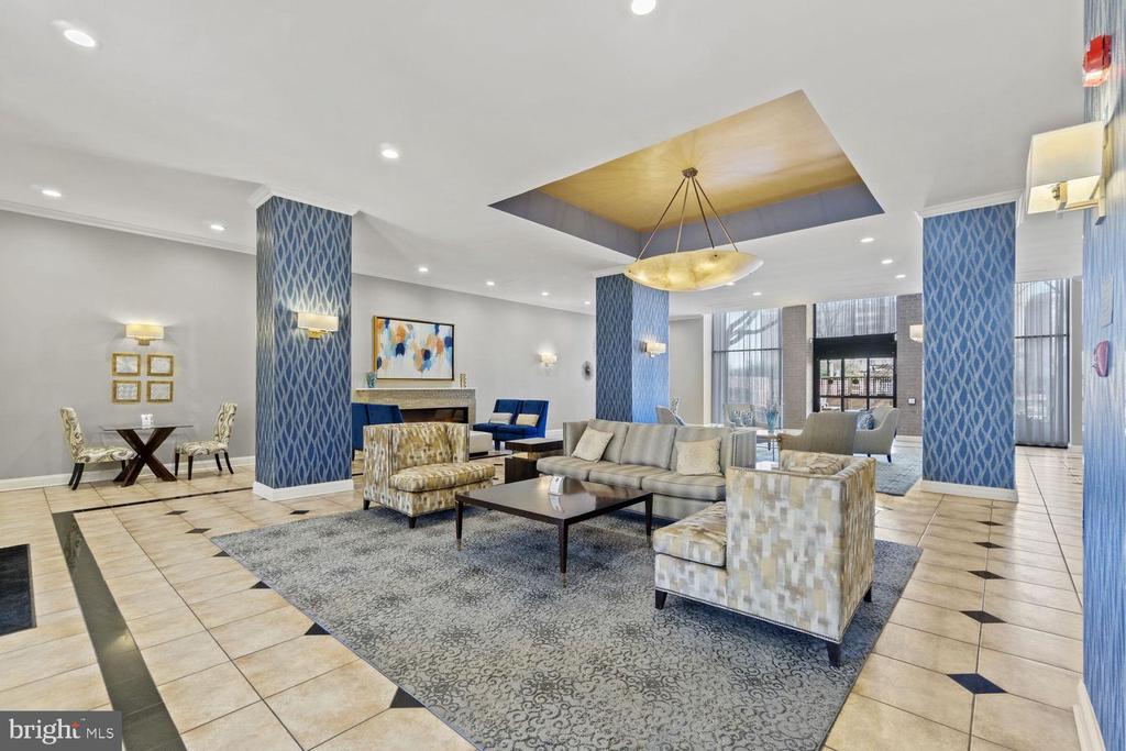 5500 HOLMES RUN PARKWAY 402