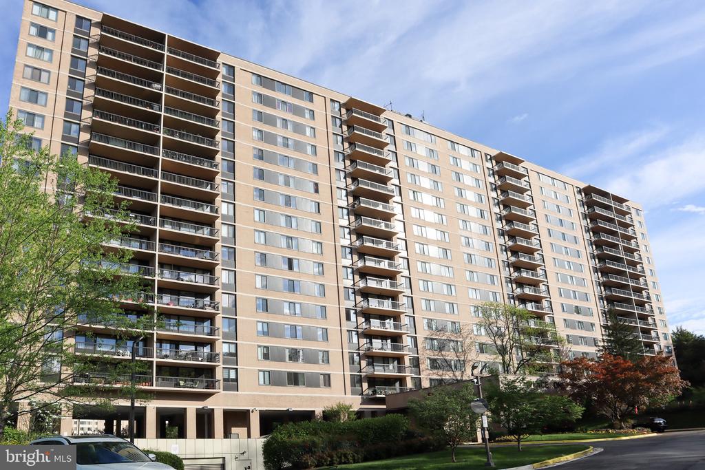 5500 HOLMES RUN PARKWAY 402
